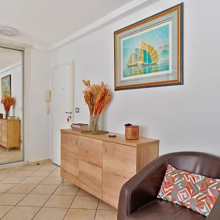 Welcome To Celia House Vitry-sur-Seine Buitenkant foto