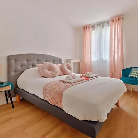 Welcome To Celia House Vitry-sur-Seine Buitenkant foto